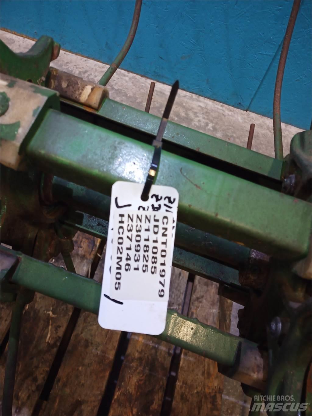 John Deere 1085 Accesorios para cosechadoras combinadas