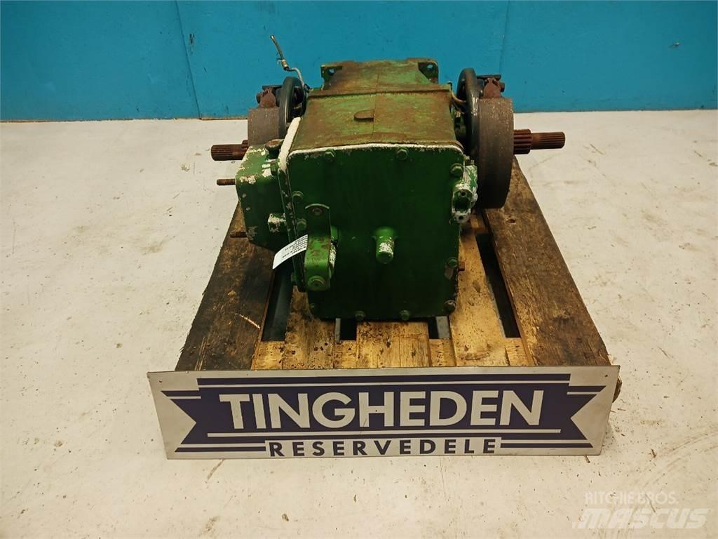 John Deere 2054 Transmisión