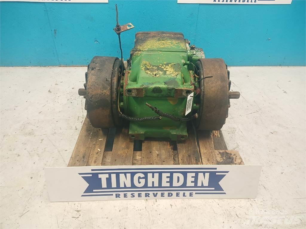 John Deere 2066 Transmisión
