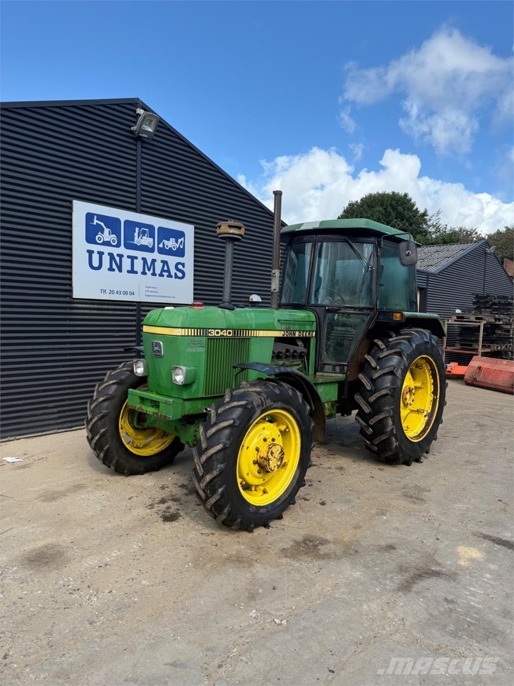 John Deere 3040 Tractores