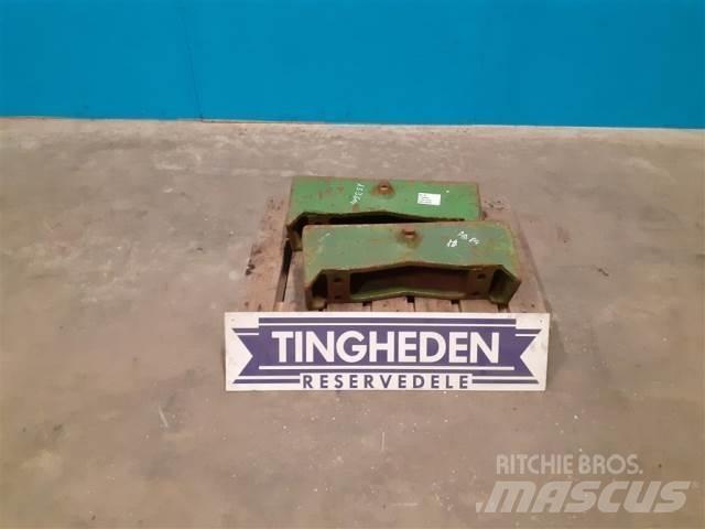 John Deere 4240 Contrapeso delantero