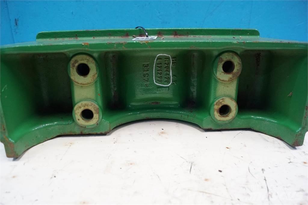 John Deere 6105M Contrapeso delantero