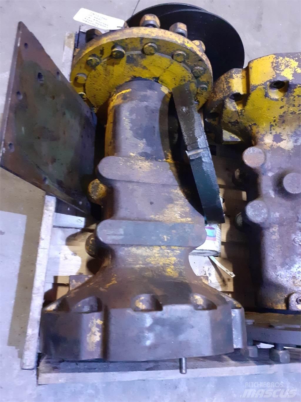 John Deere 644C Ejes