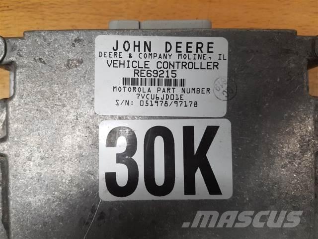 John Deere 8400 Electrónicos