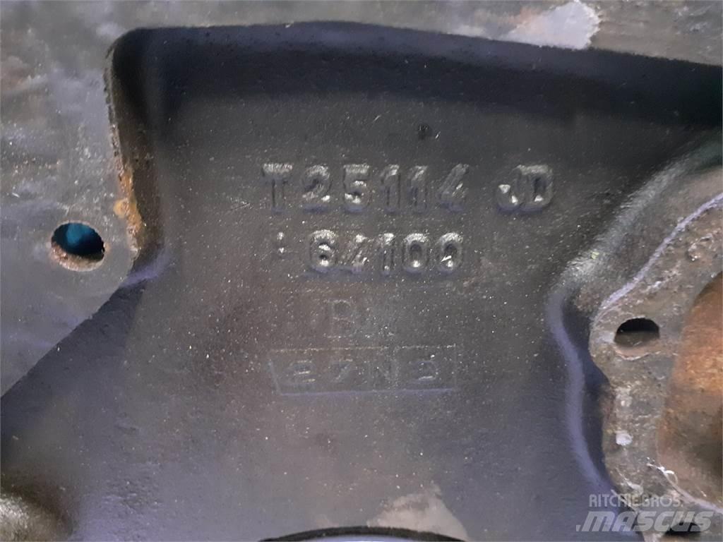 John Deere 935 Motores