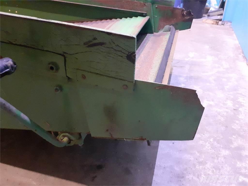 John Deere 955 Esparcidoras de arena y sal