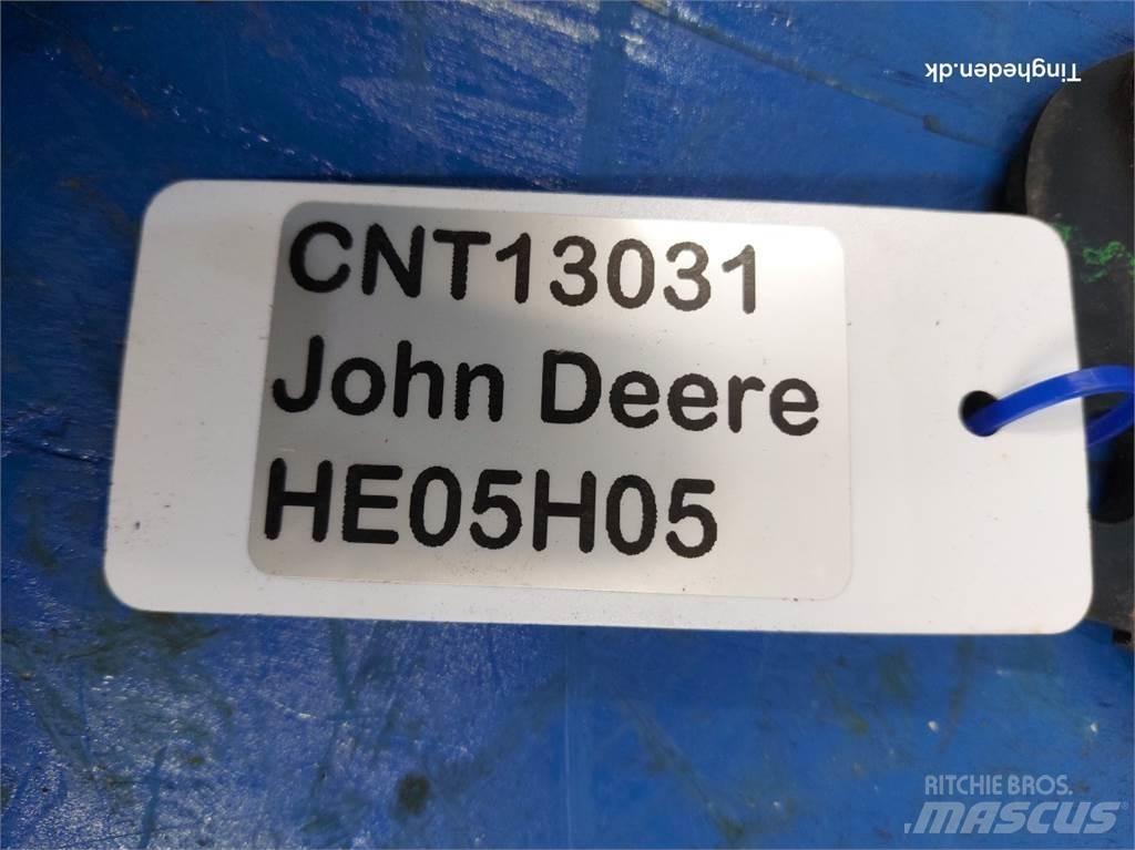 John Deere S670 Esparcidoras de arena y sal