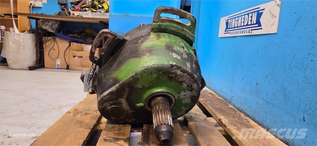 John Deere S690 Transmisión