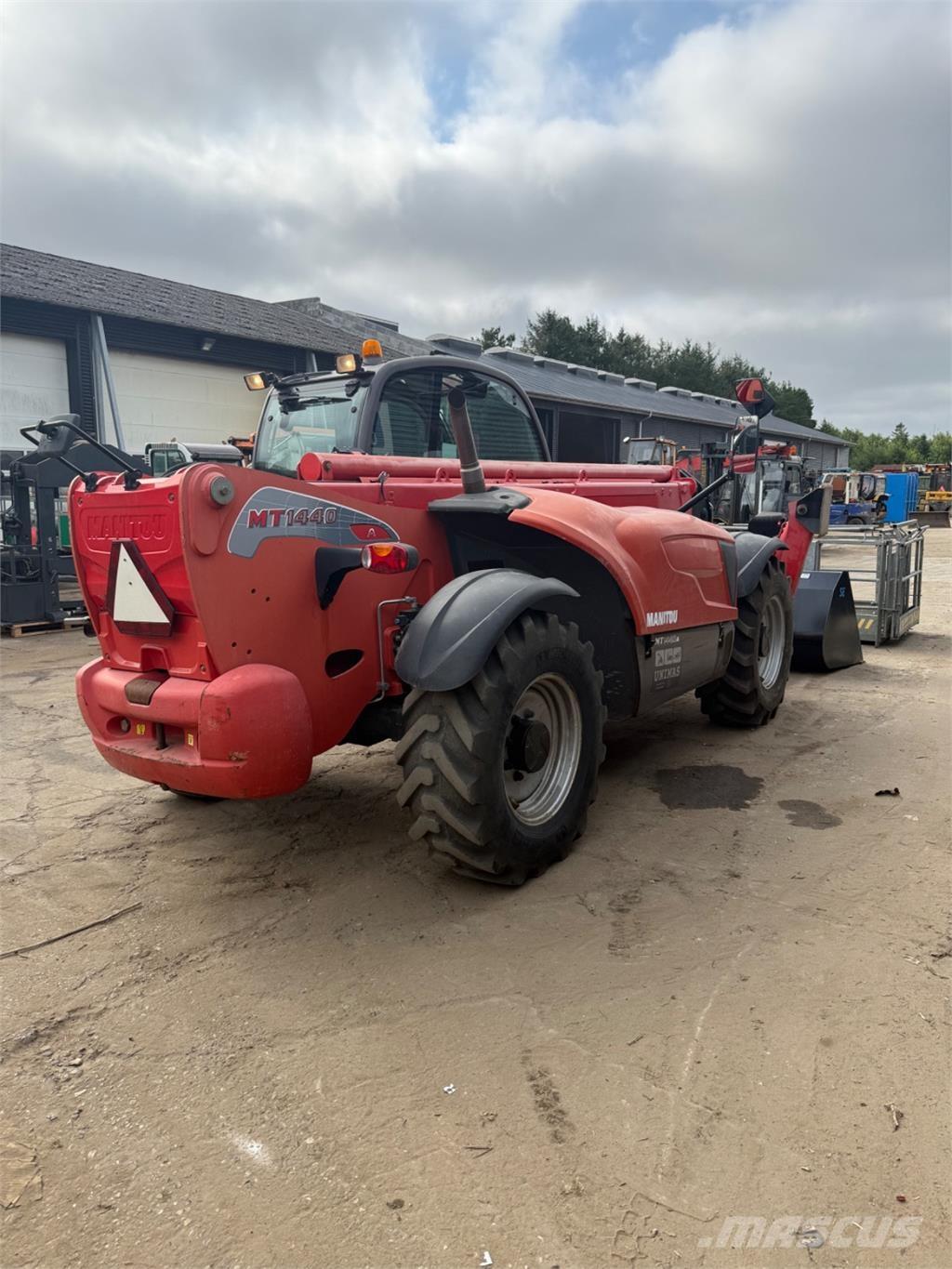 Manitou MT1440 Carretillas telescópicas
