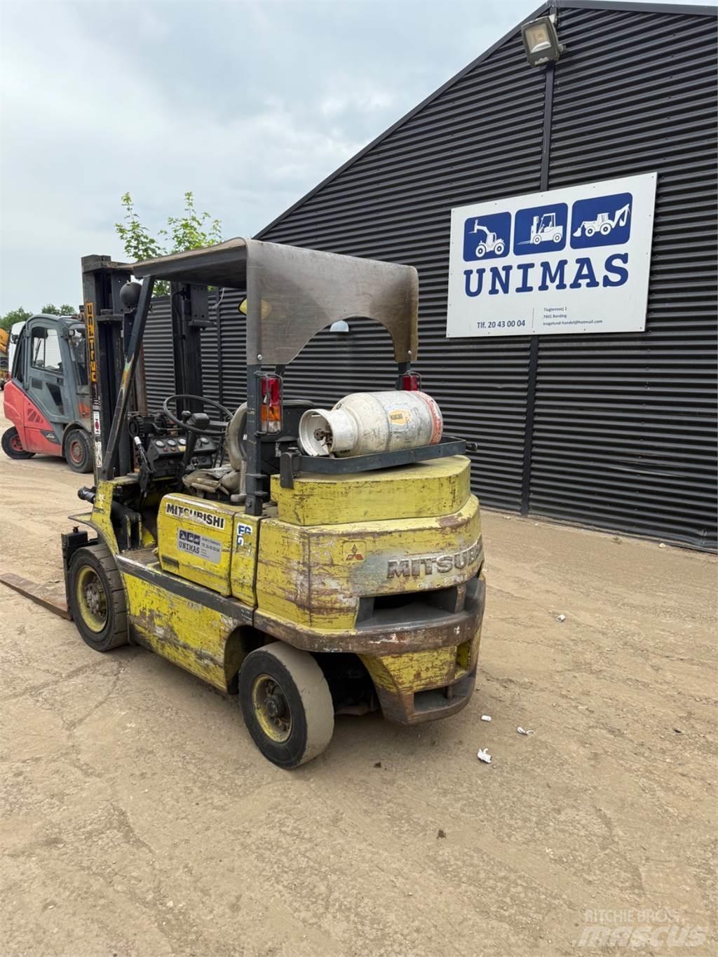 Mitsubishi FG25 Carretillas LPG