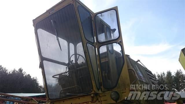 New Holland 1520 Cabina