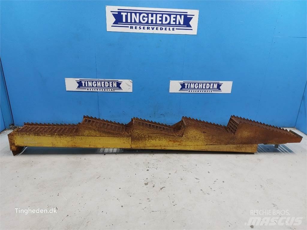 New Holland 1540 Accesorios para cosechadoras combinadas