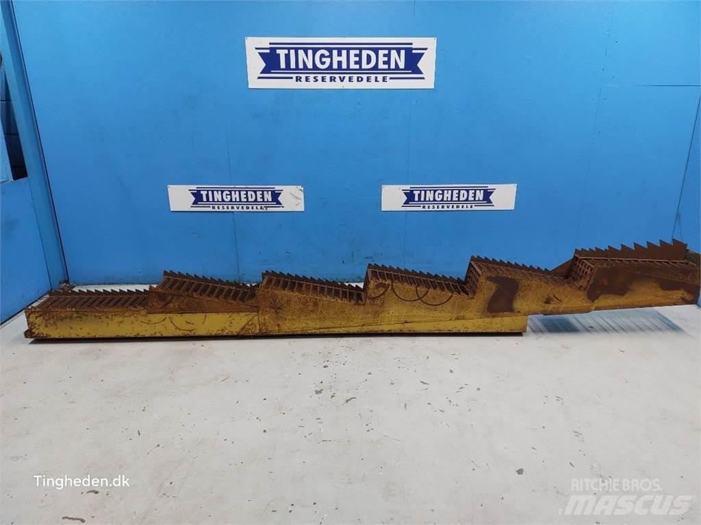 New Holland 1545 Accesorios para cosechadoras combinadas