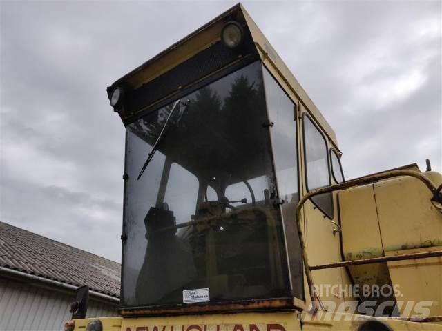 New Holland 1550 Cabina