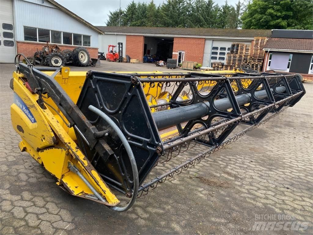 New Holland 24 Accesorios para cosechadoras combinadas