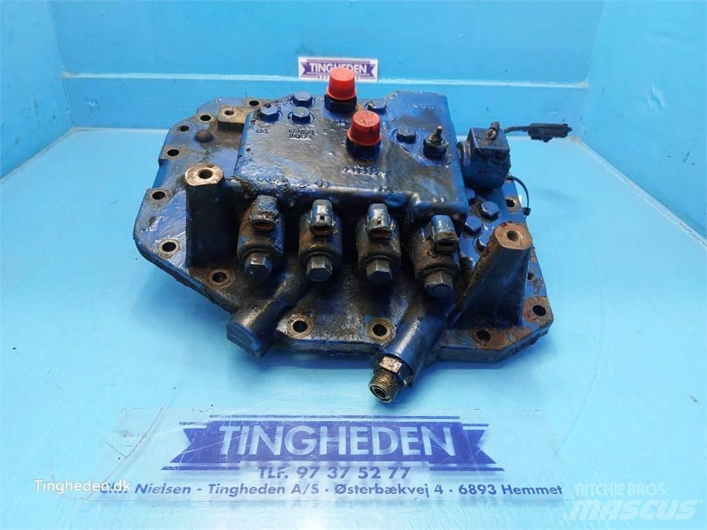 New Holland 6640 Transmisión