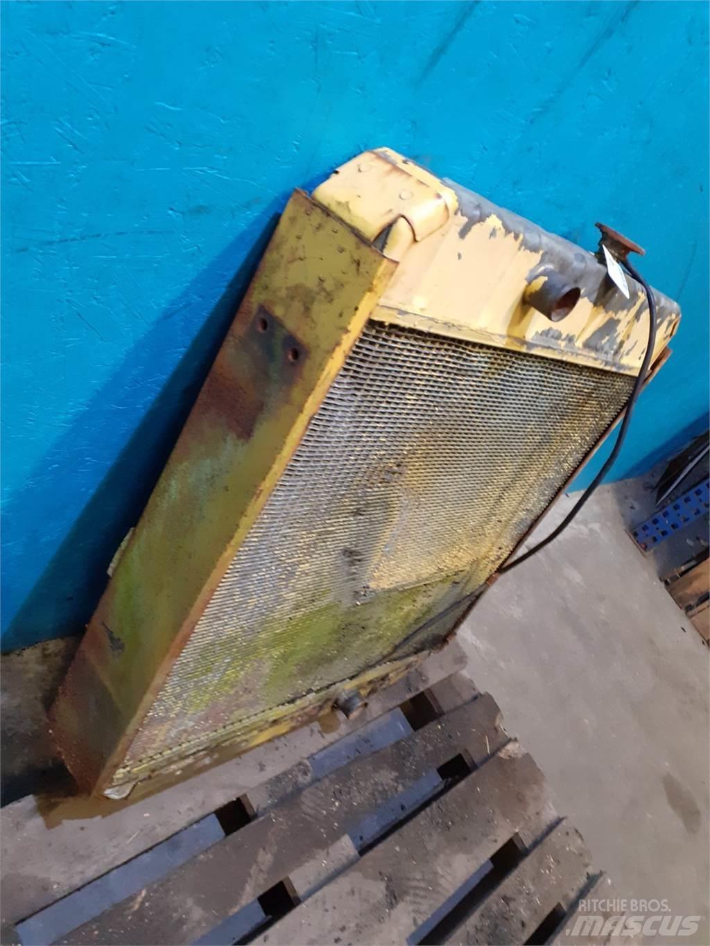 New Holland 8055 Radiadores