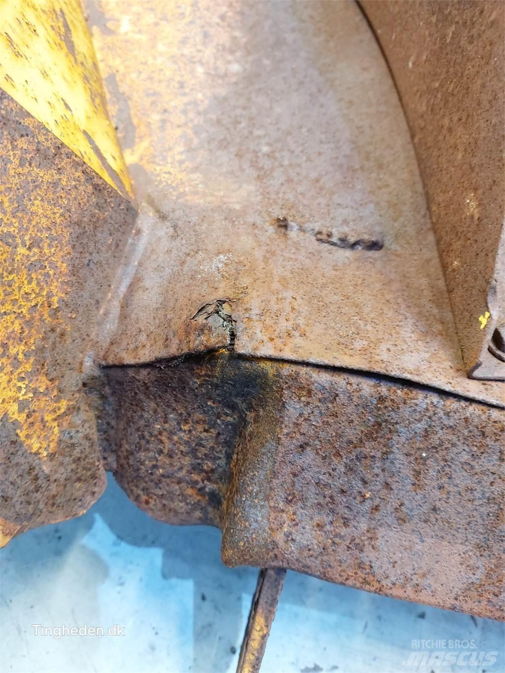 New Holland 8080 Accesorios para cosechadoras combinadas