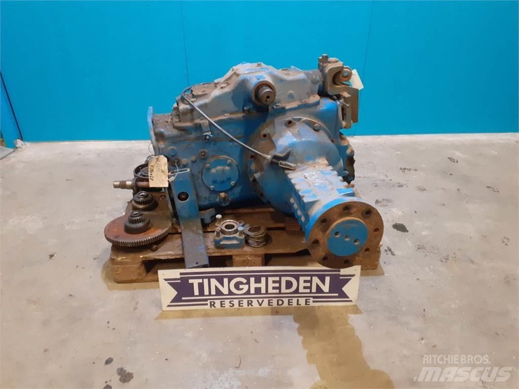New Holland 8340 Transmisión