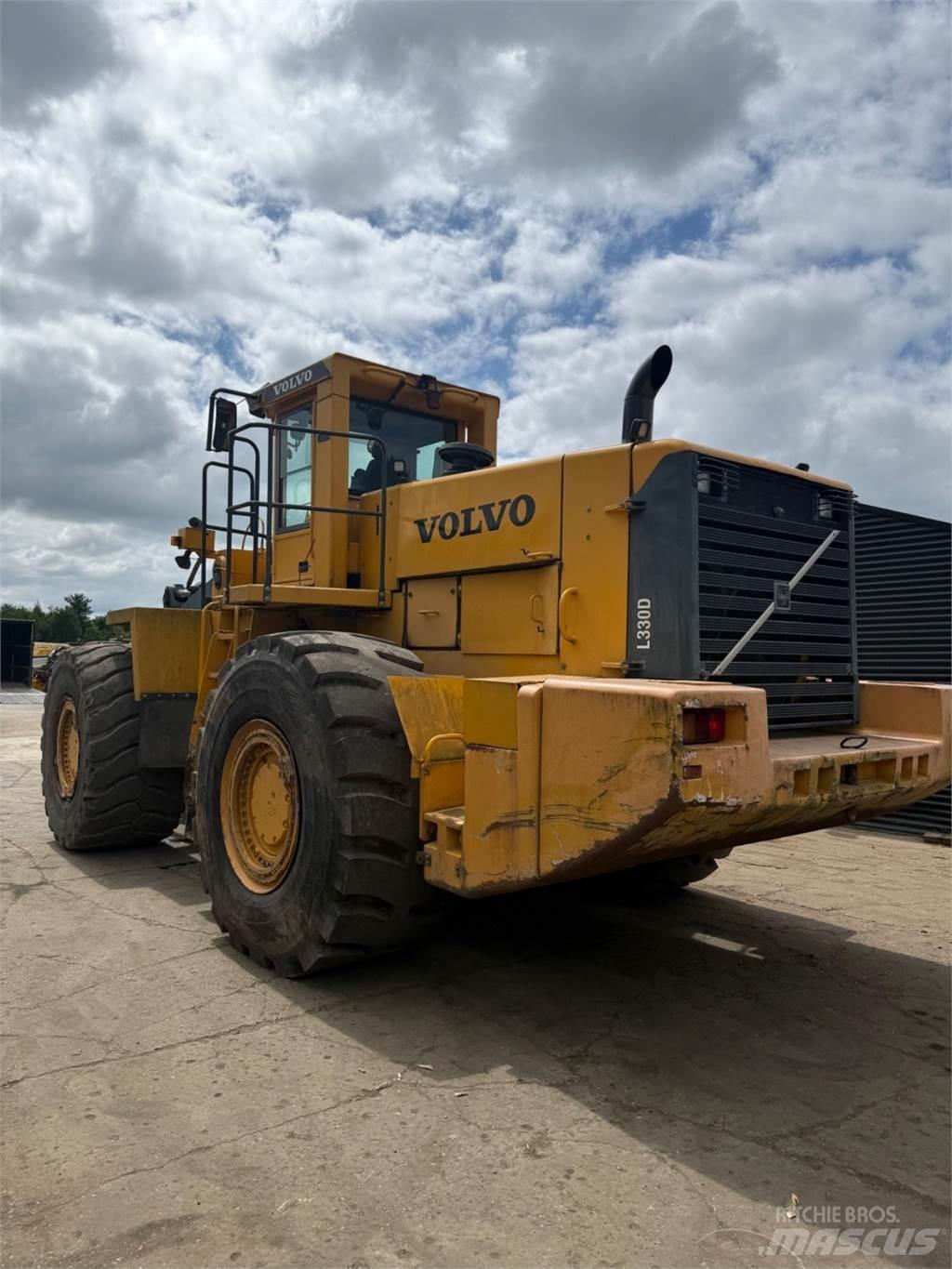 Volvo L330D Cargadoras sobre ruedas