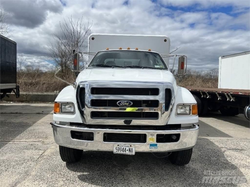 Ford F750 Camiones botelleros