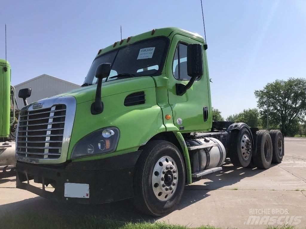 Freightliner CA113 Cabezas tractoras