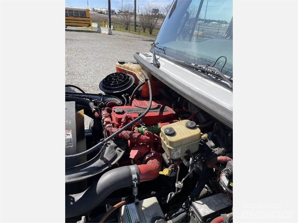 Freightliner M2 Isotermos y frigoríficos