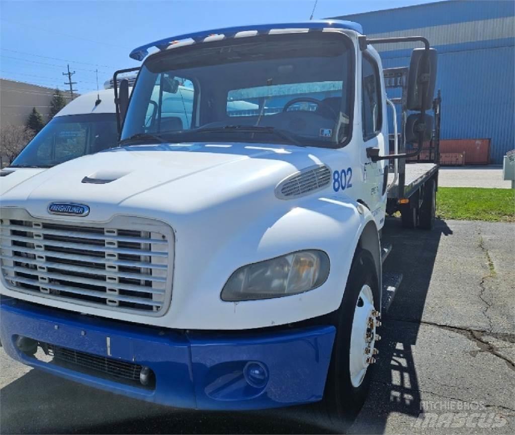 Freightliner M2 Camiones plataforma