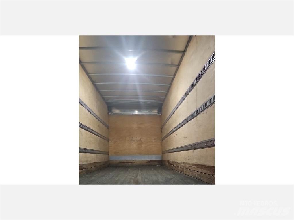 Freightliner M2 Camiones caja cerrada