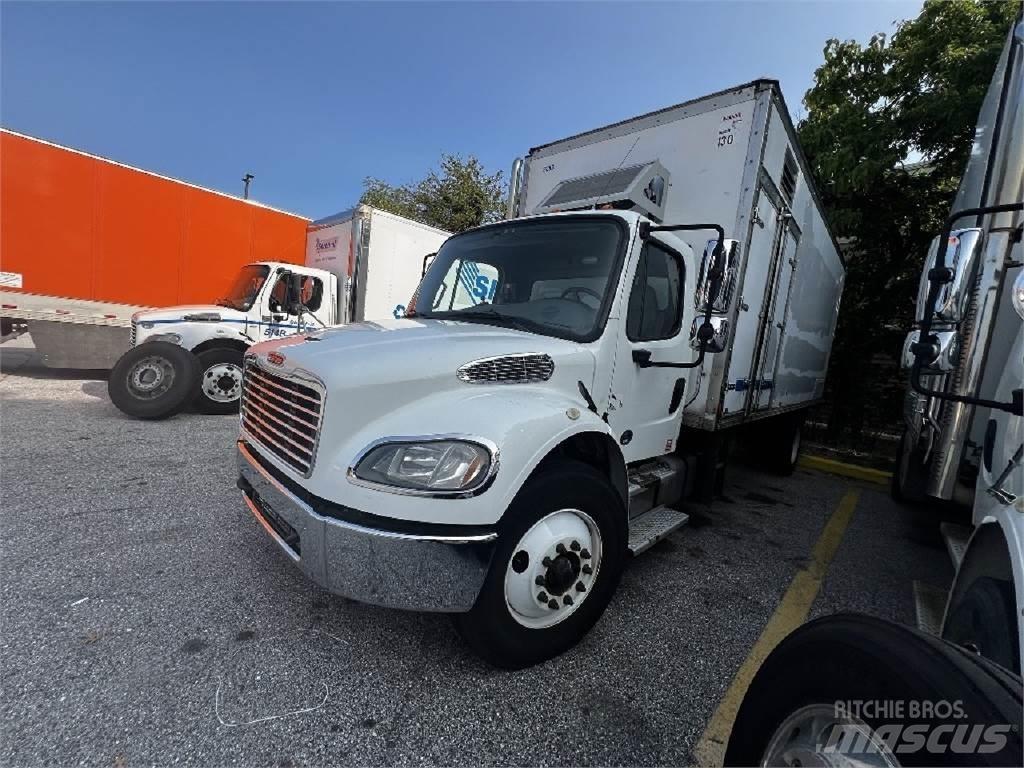 Freightliner M2-106 Camiones caja cerrada