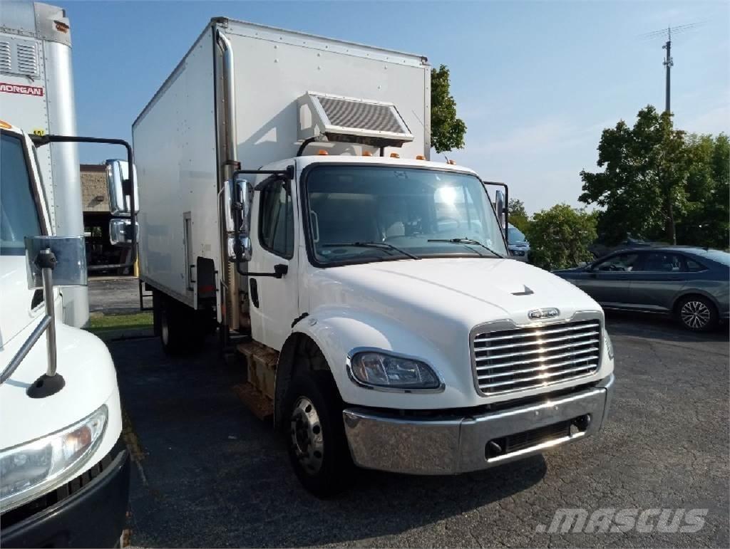 Freightliner M2-106 Camiones caja cerrada
