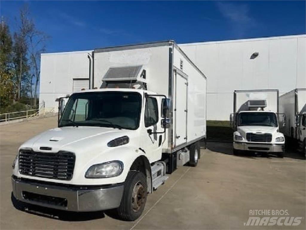 Freightliner M2-106 Camiones caja cerrada