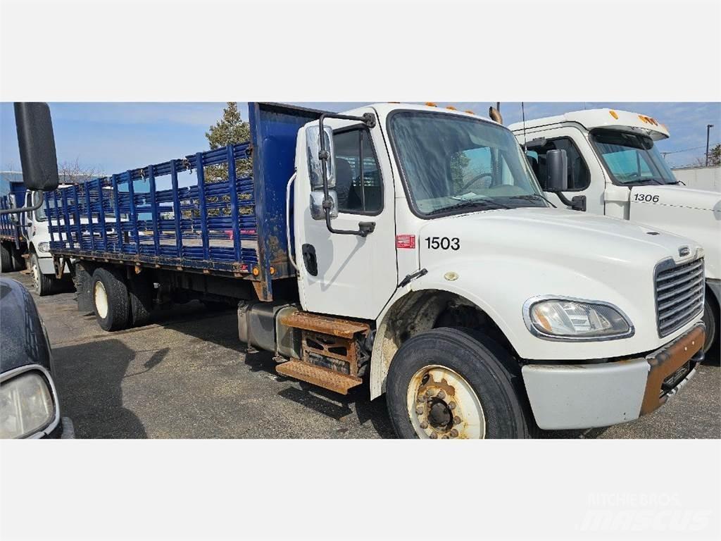 Freightliner M2 106 Camiones plataforma