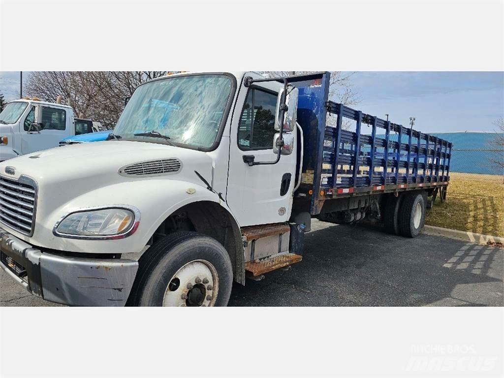 Freightliner M2 106 Camiones plataforma