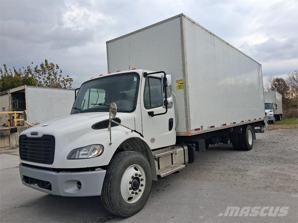Freightliner M2-106 Camiones caja cerrada