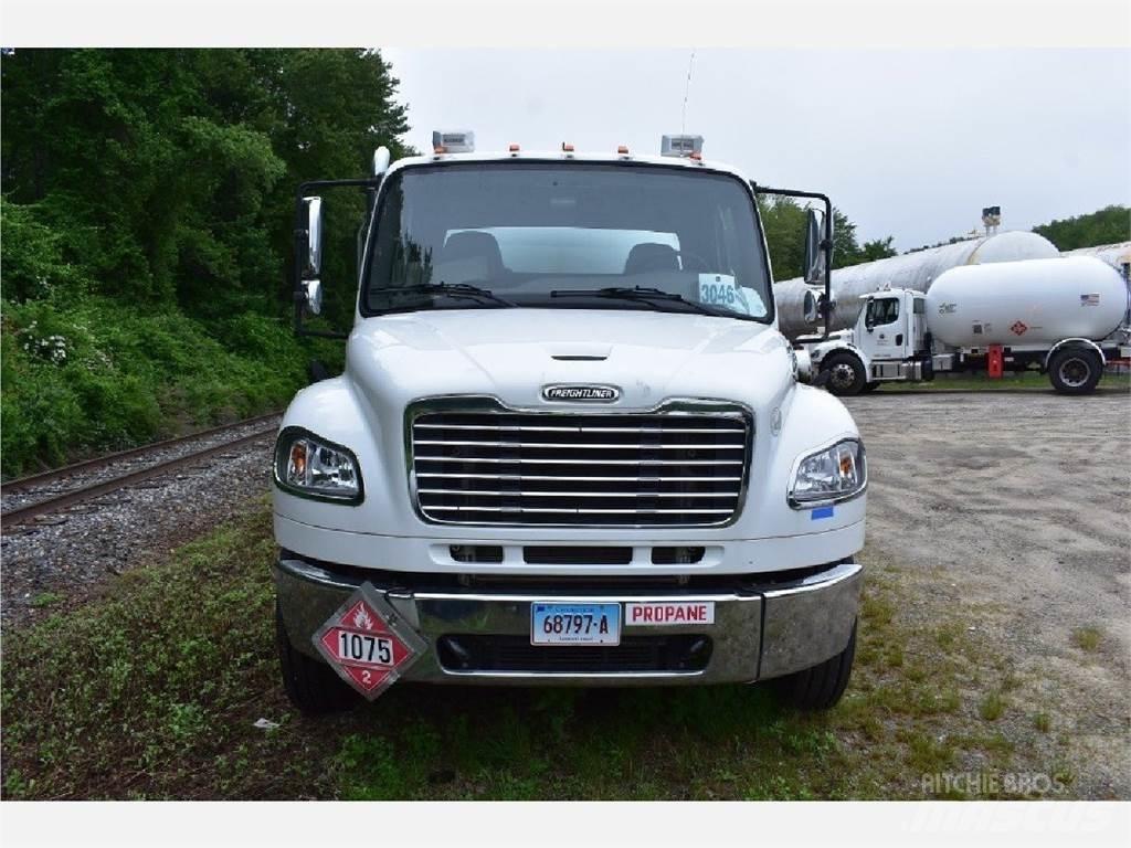 Freightliner M2-106 Otros camiones
