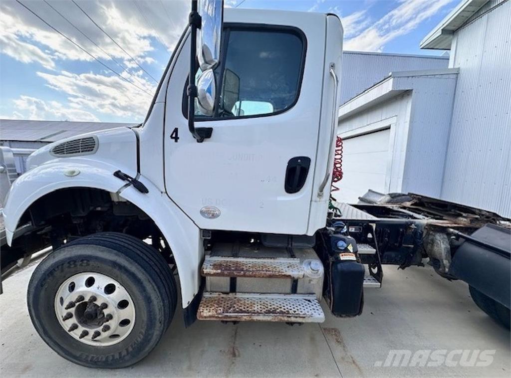 Freightliner M2 106 Cabezas tractoras