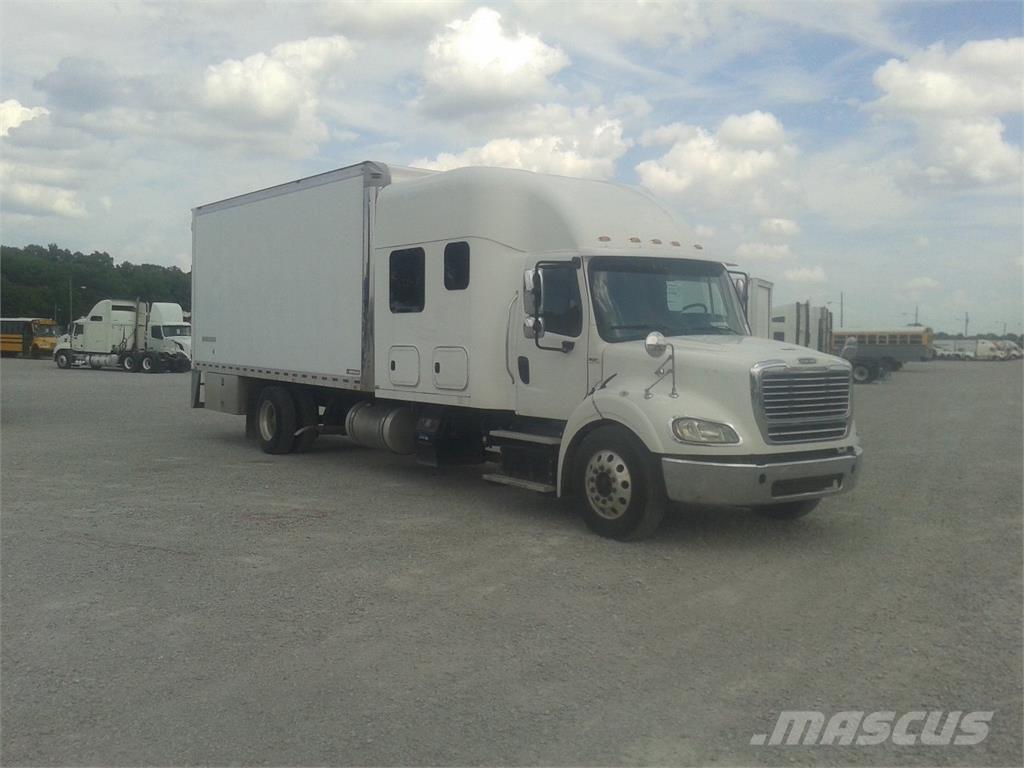 Freightliner M2-112 Camiones caja cerrada