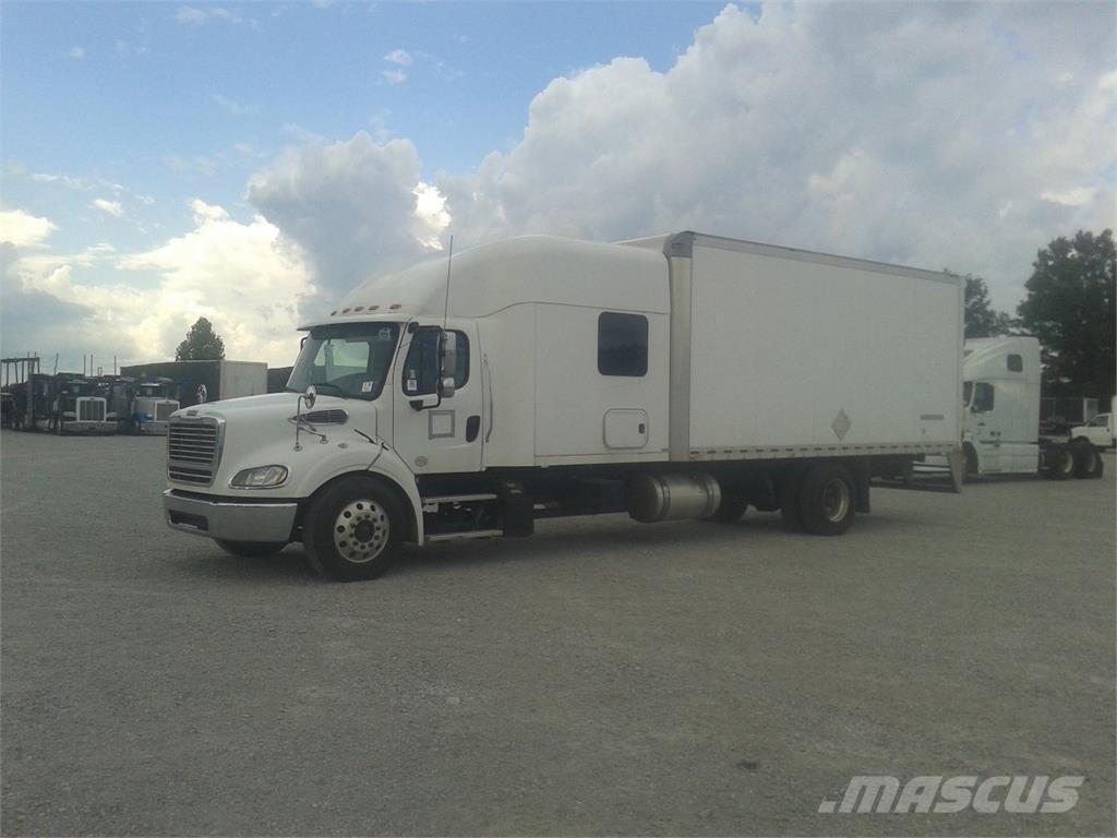 Freightliner M2-112 Camiones caja cerrada