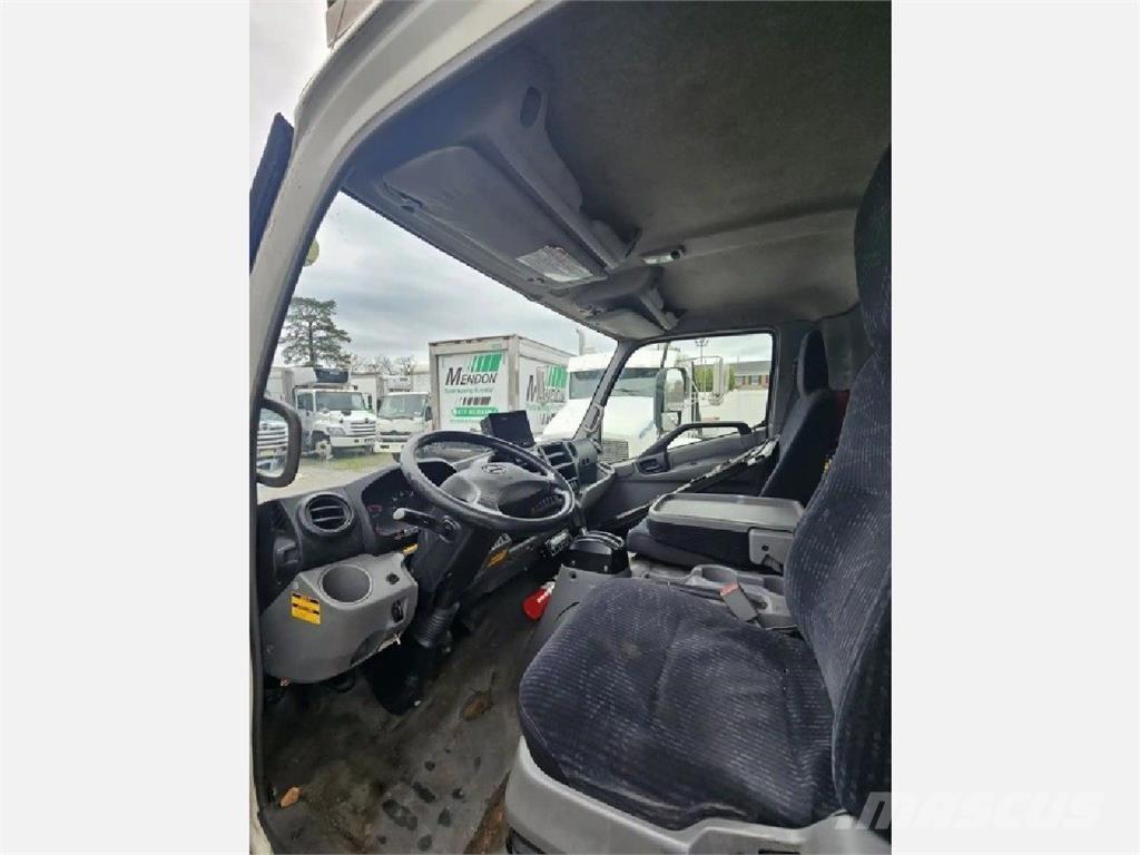 Hino 195 Isotermos y frigoríficos
