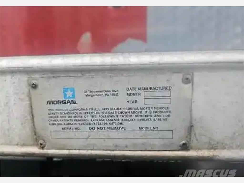 Hino 195 Camiones caja cerrada