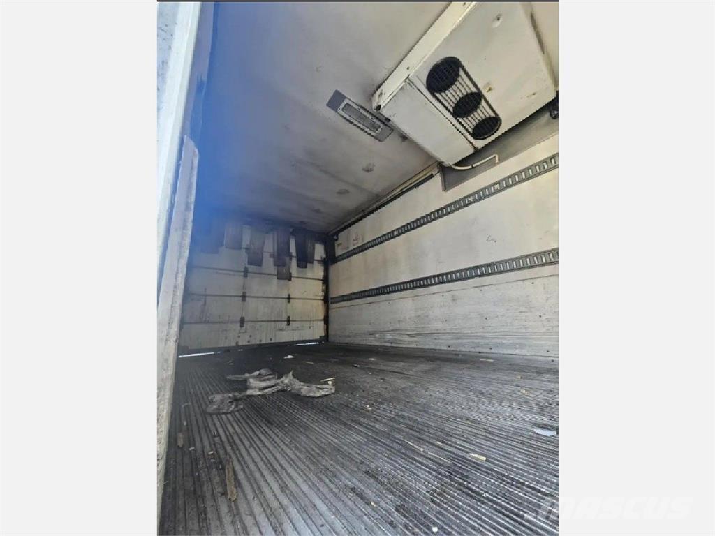 Hino 268 Isotermos y frigoríficos