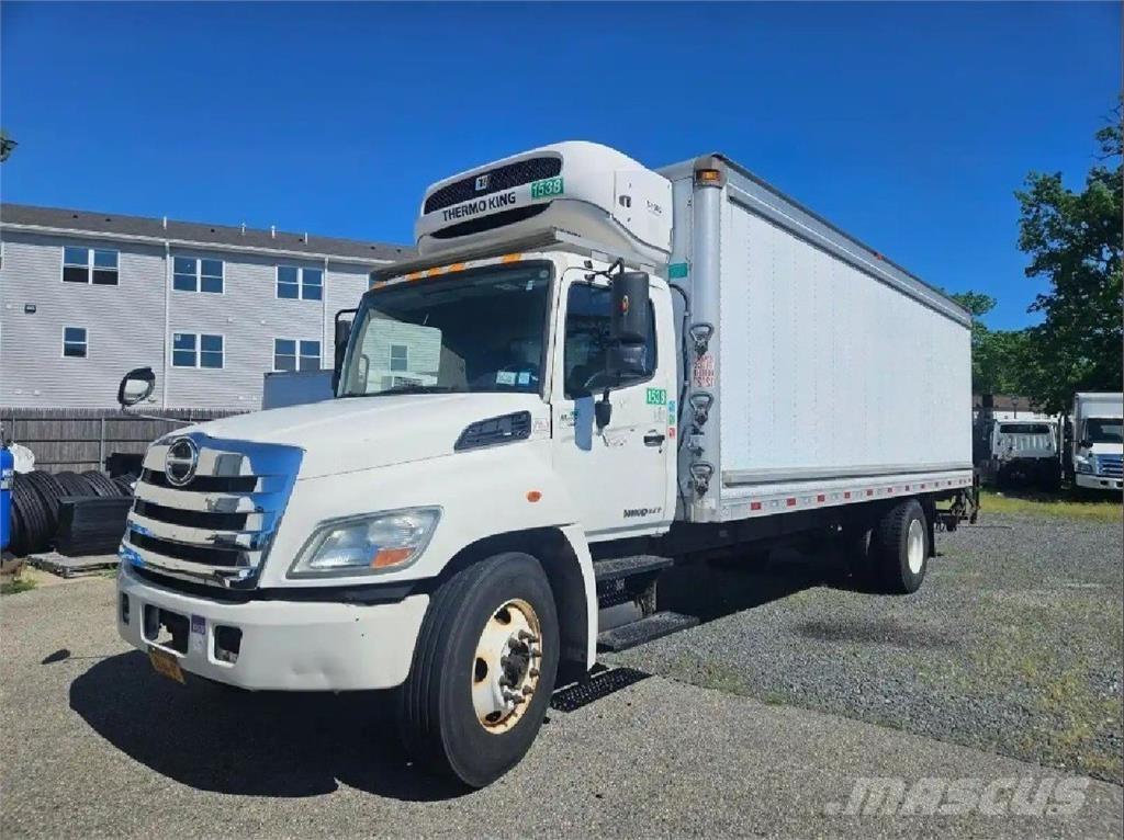 Hino 338 Isotermos y frigoríficos