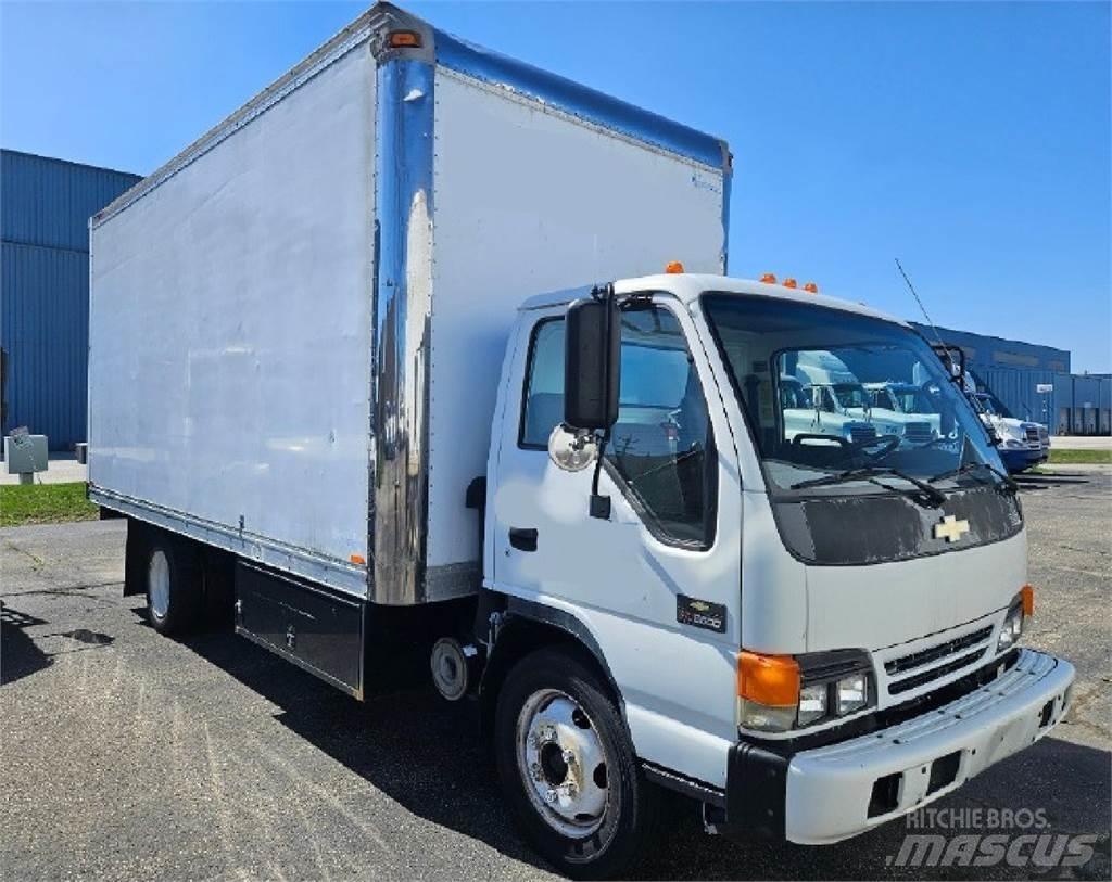 Isuzu NPR Camiones caja cerrada