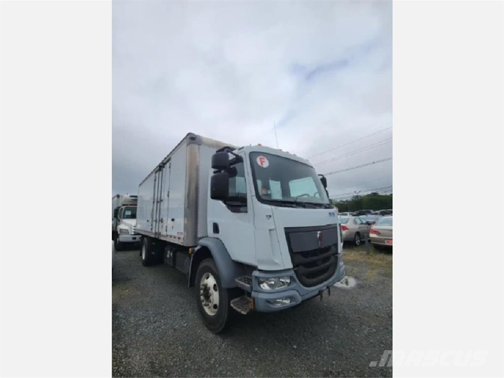 Kenworth K270 Camiones caja cerrada