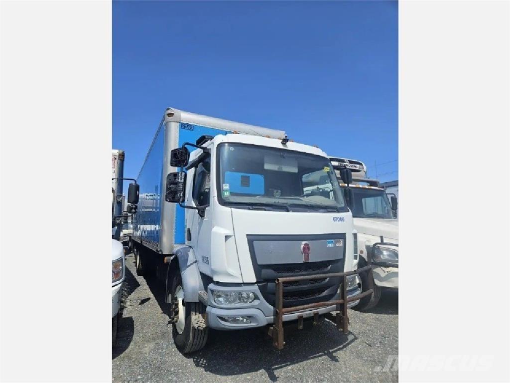 Kenworth K370 Camiones caja cerrada