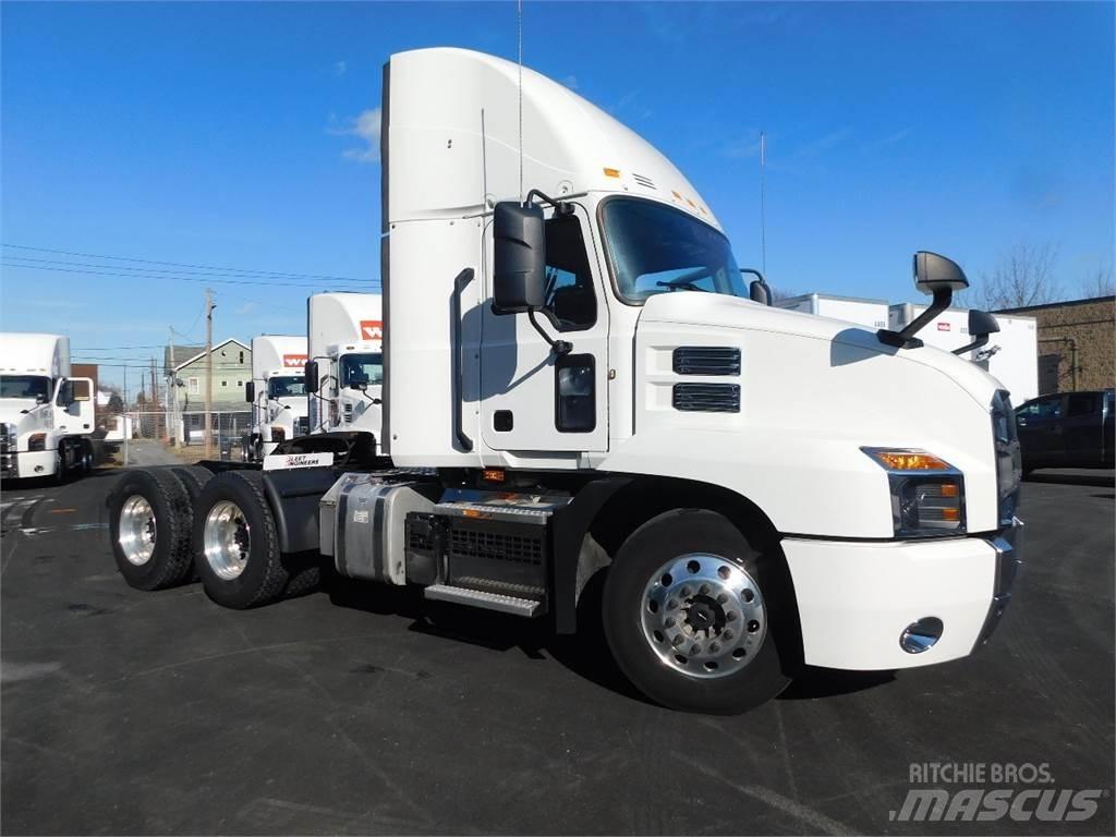 Mack AN64T Cabezas tractoras