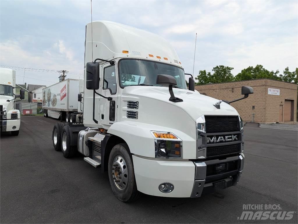 Mack AN64T Cabezas tractoras
