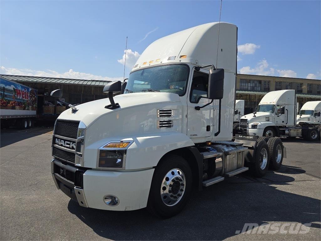 Mack AN64T Cabezas tractoras