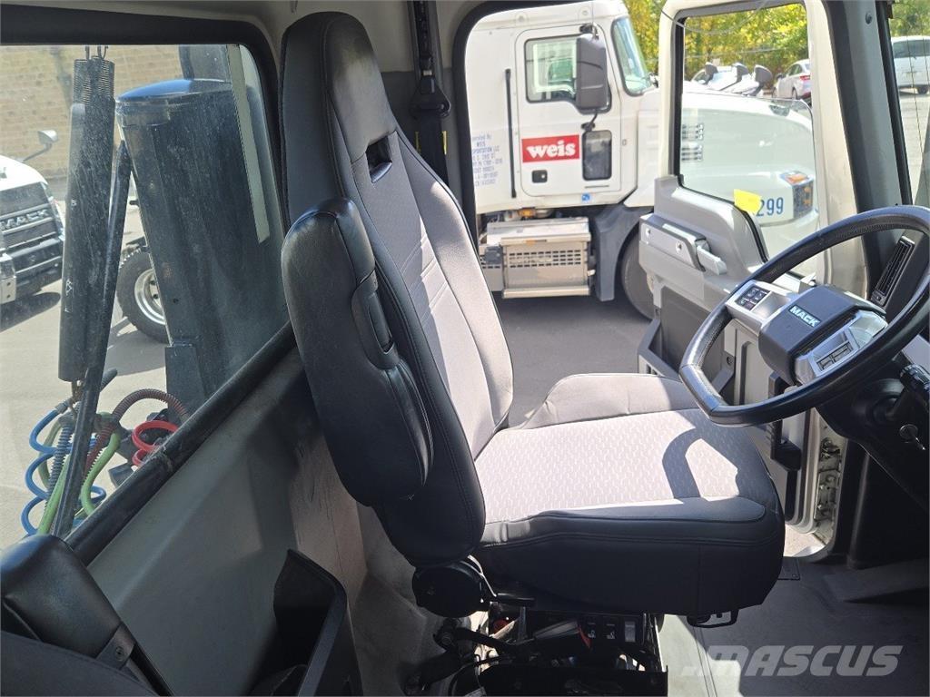 Mack AN64T Cabezas tractoras